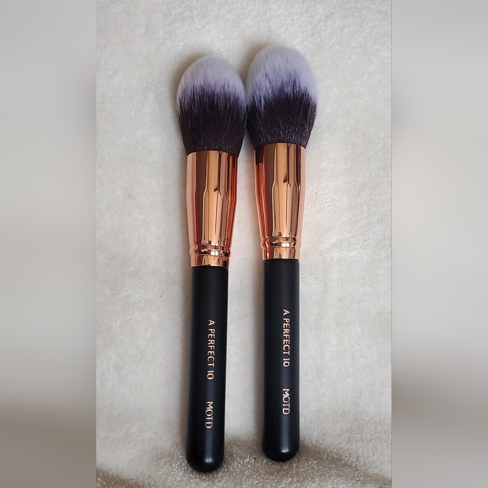 NEW - Bundle of 2 - MOTD Perfect 10 Makeup Brushes Face Foundation Powder
